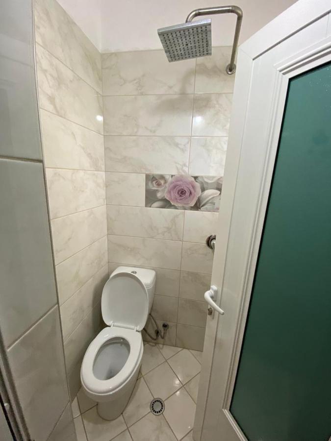 Guest House Lionel Дуррес Экстерьер фото